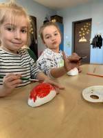 Gr. Smerfy: Biedroneczki są w kropeczki.