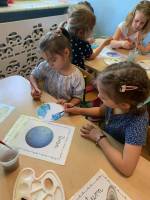 Gr. Smerfy: Układ słoneczny i najlepsi astronauci na świecie.